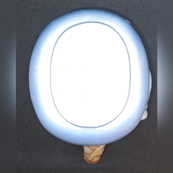 Beautiful vintage majolica pitcher with grapes and leaves 3d Relief - Picture 12 of 13